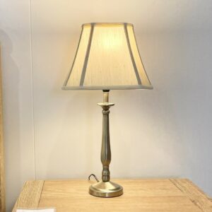 LLT Flute Ab Deluxe Table Lamp with antique brass base