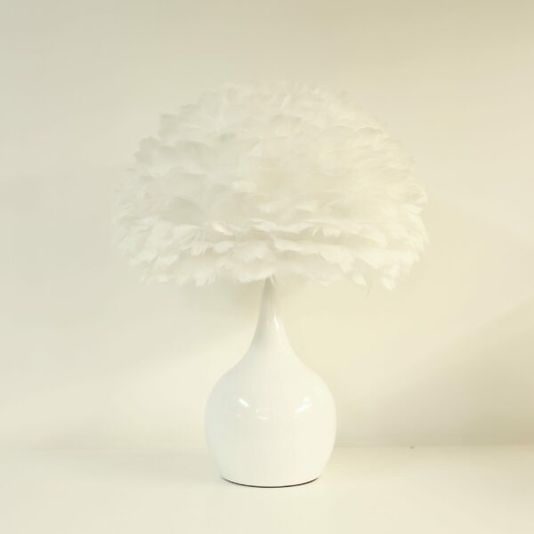 Elegant white feather table lamp with touch function